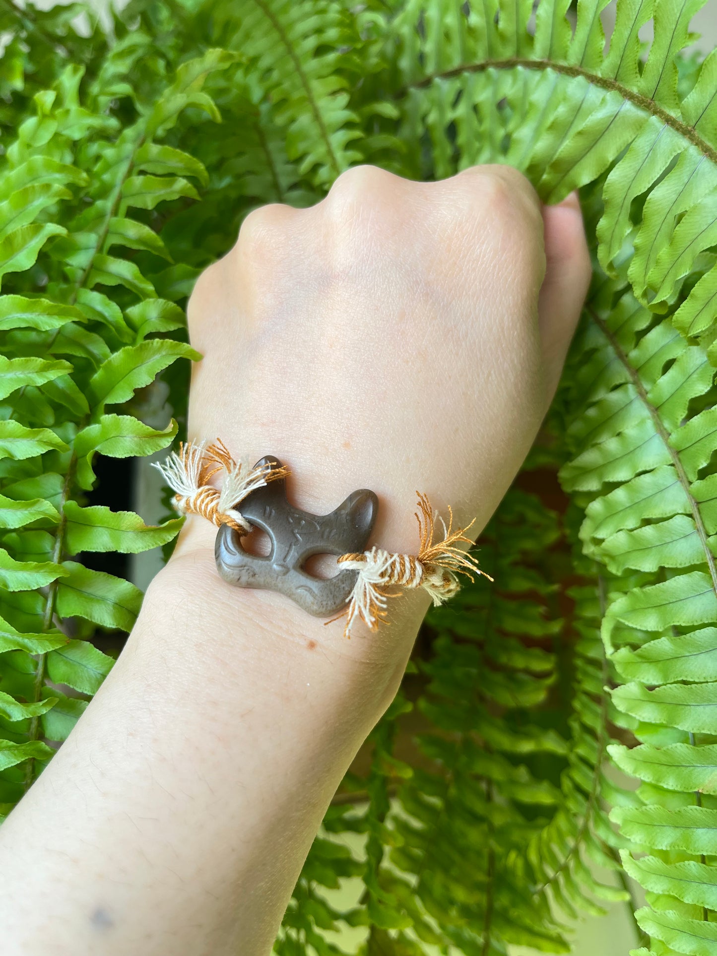 Handmade Bracelet with a Brown Hetian Jade Cat Mask