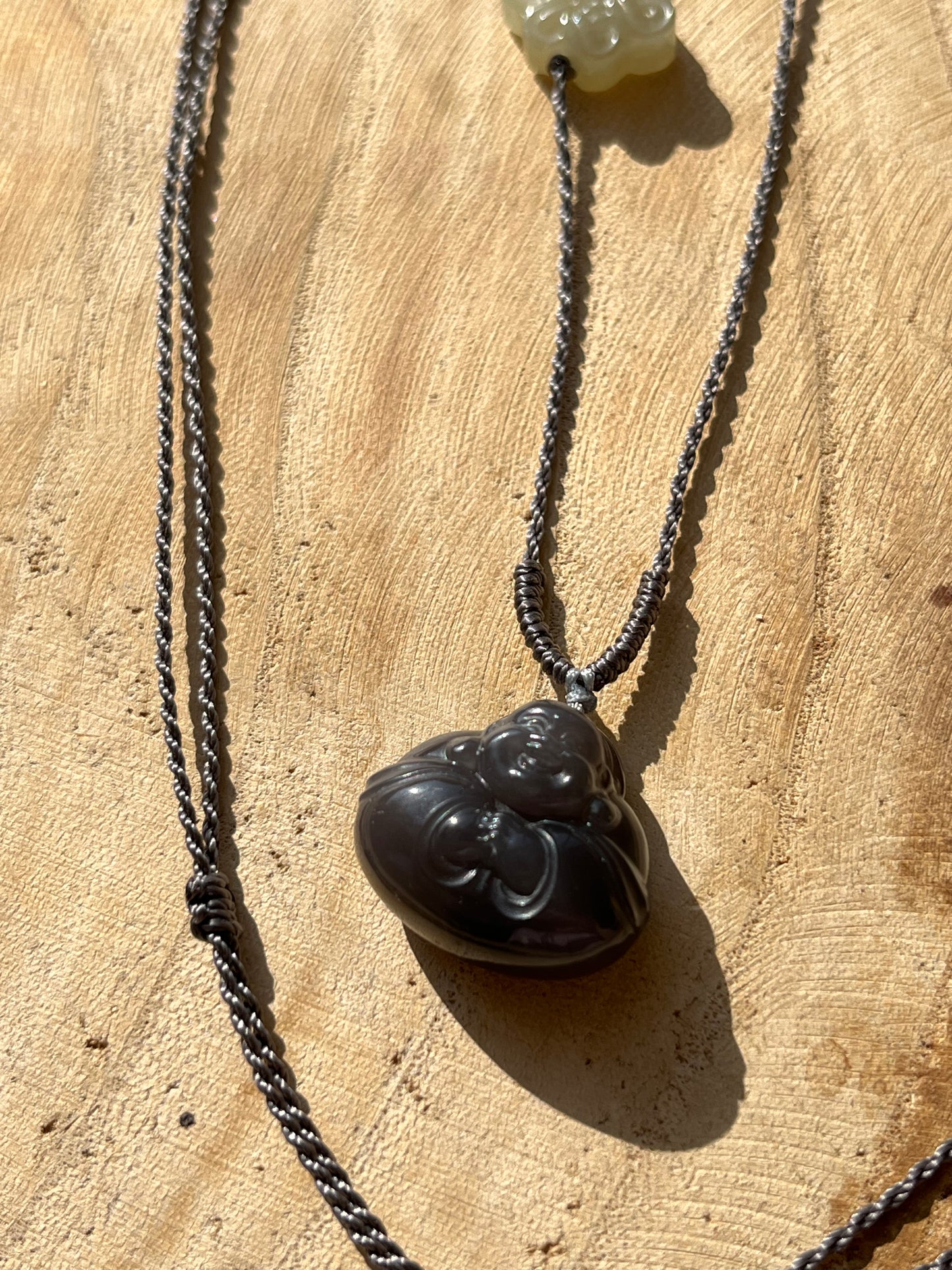 Dark Purple Hetian Jade Laughing Buddha, 和田帝王紫抱抱佛
