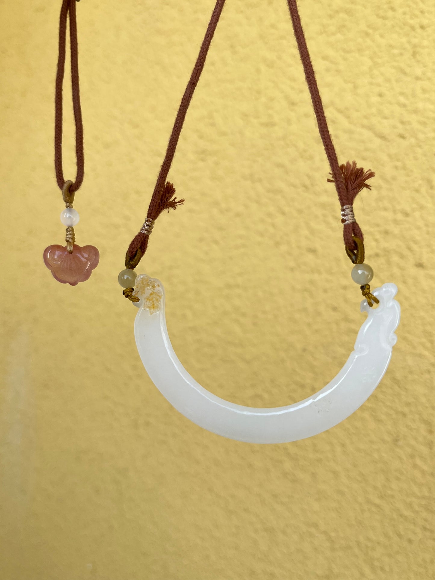 Hand Carved White Nephrite Jade Phoenix Huang Arc-shaped Pendant，手雕白玉凤玉璜