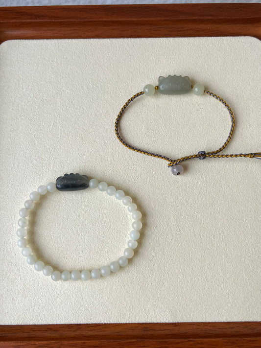 Handmade Hetian Jade Cat Bracelet
