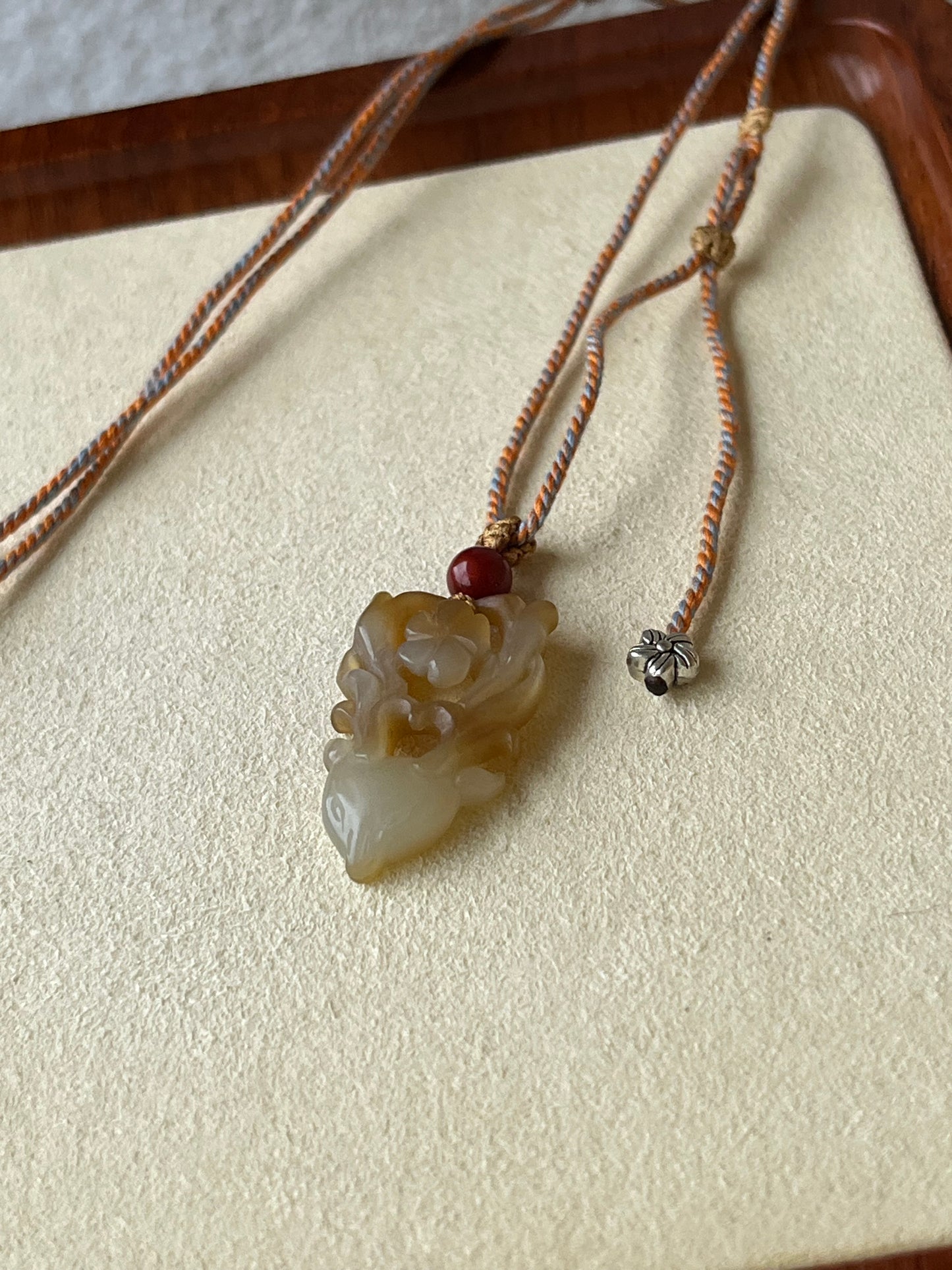 Hand Carved Brown And White Hetian Jade Deer | 手雕和田糖白梅花鹿， 一路生花