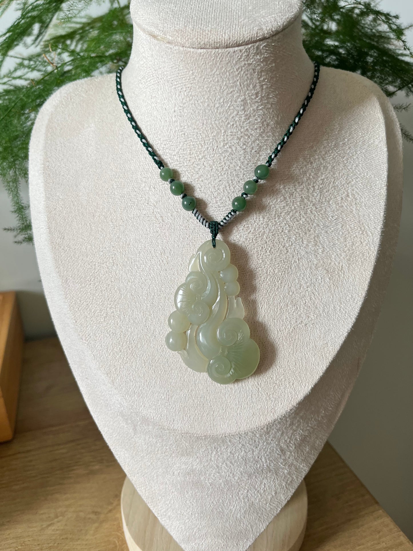 Hand Carved Hetian Jade Ruyi Pendant | 手雕青海晴水微带翠如意吊坠