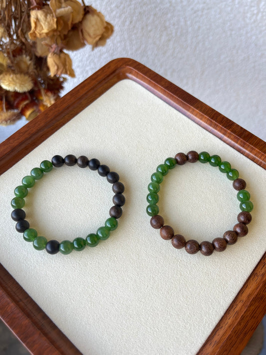 8mm Green Hetian Jade and Agar wood / Sandal wood Beaded Bracelet