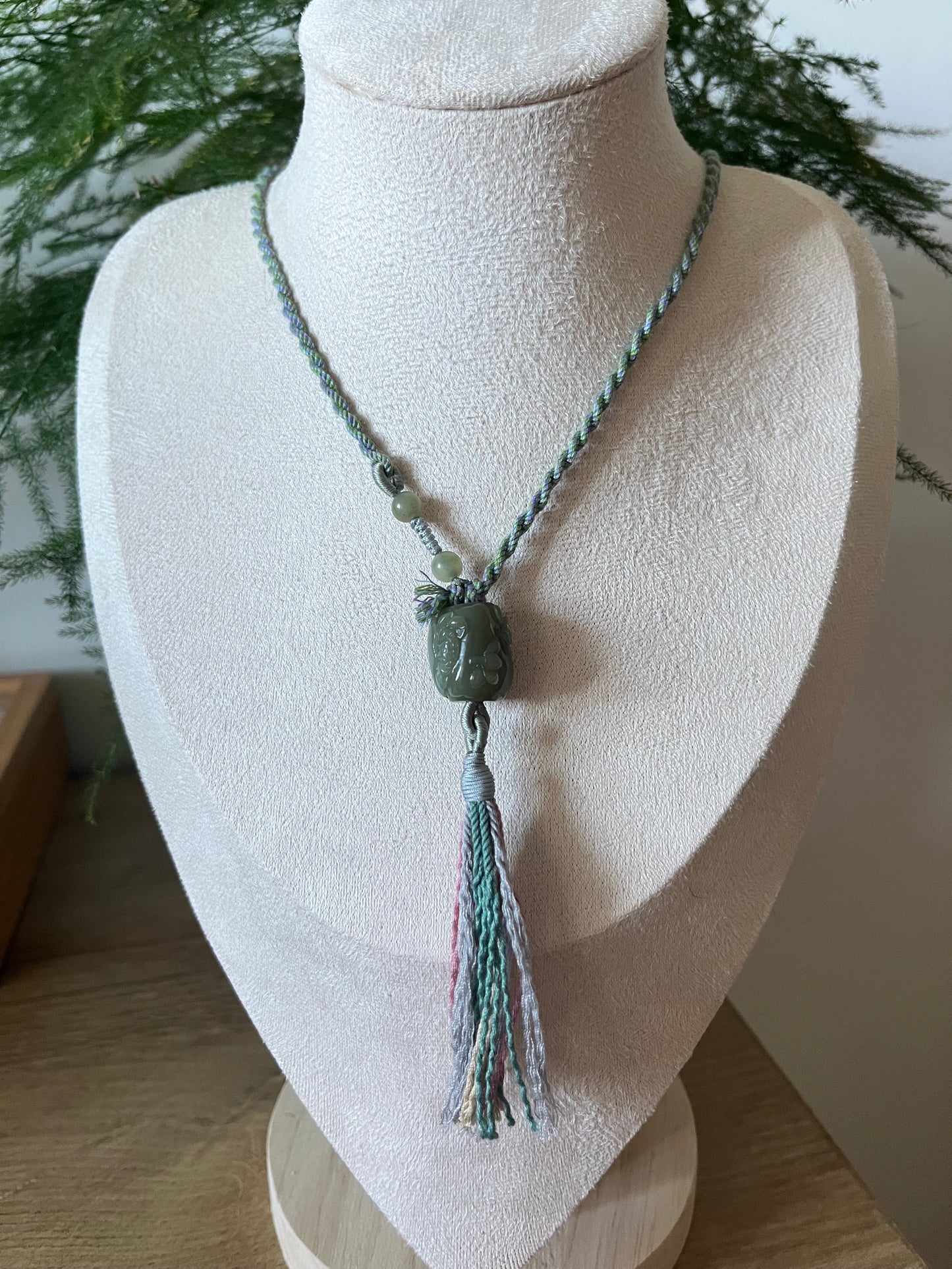 Designed Necklace with a Hand Carved Hetian Green Jade Lotus and Bird Bead, 和田手雕碧玉鸟戏荷花桶珠