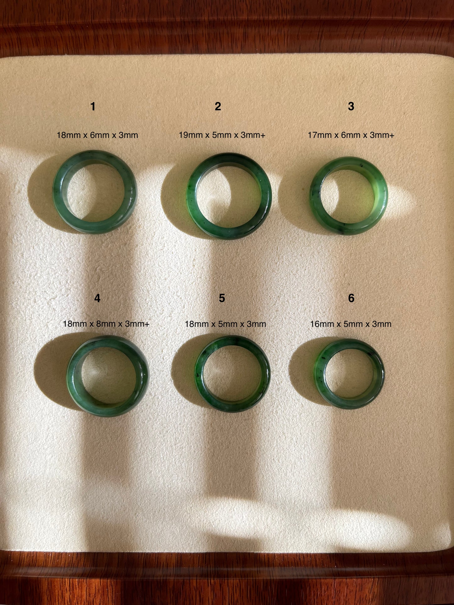Green Hetian Jade Rings | 和田碧玉, 湖水绿戒圈