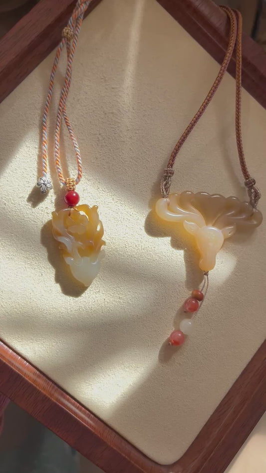 Hand Carved Brown And White Hetian Jade Deer | 手雕和田糖白梅花鹿， 一路生花