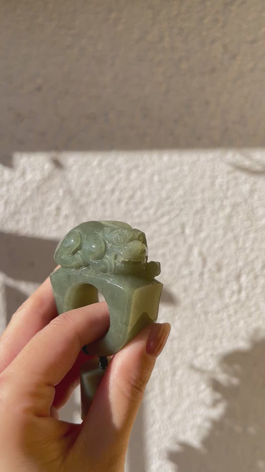 Hand Carved Hetian Jade Pixiu Thumb Ring
